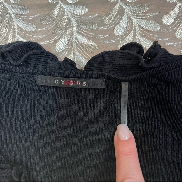 Y2K Black Ruffled Women's Rib Knit Top -Size S -TP29 - Picture 6 of 8